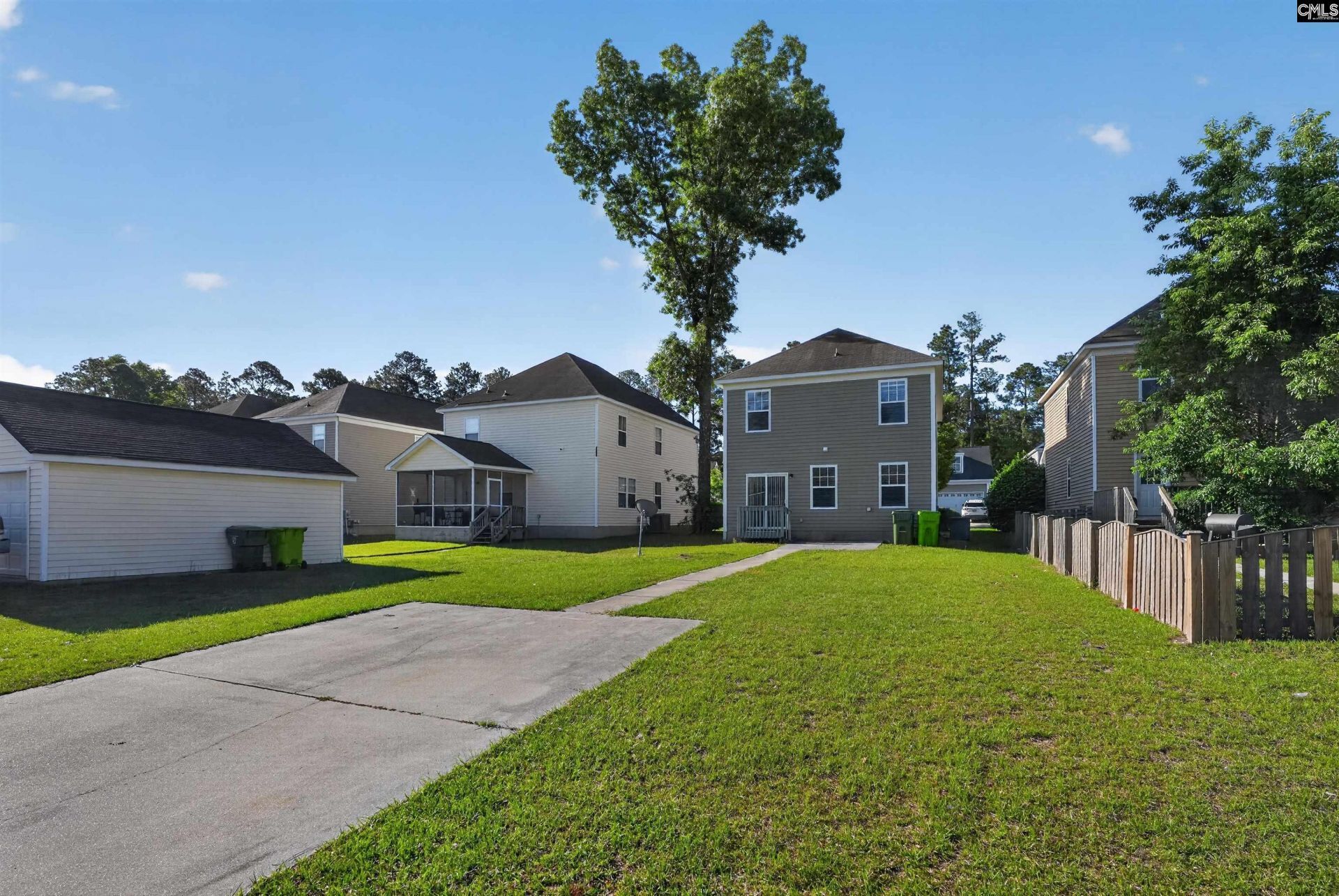 303 Bassett Loop  Photo 5