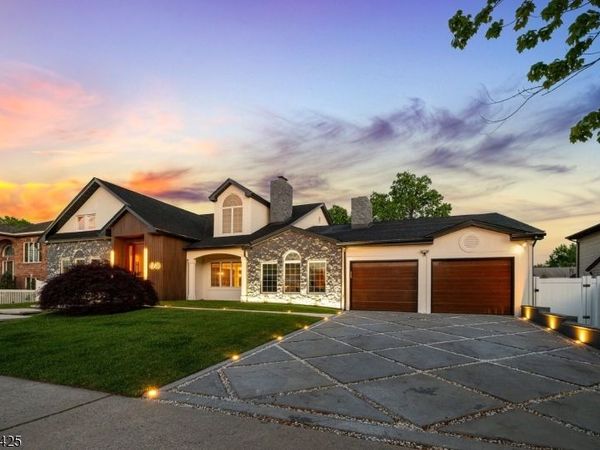 60 North St, Elmwood Park, NJ 07407