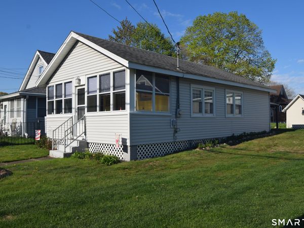 10 Hartford , Old Lyme, CT 06371