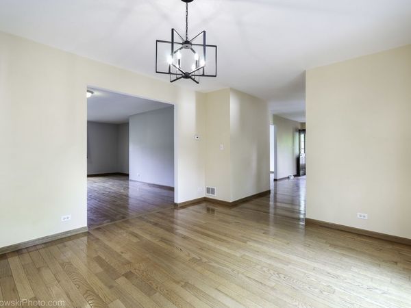 511 W Palatine Road , Palatine, IL 60067