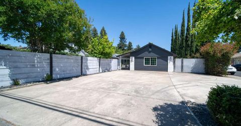 2730 Garfield Ave, Carmichael, CA 95608 Photo