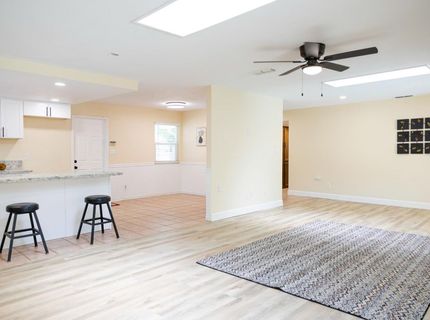 5994 Jeanine Dr, Sacramento, CA 95842 Photo