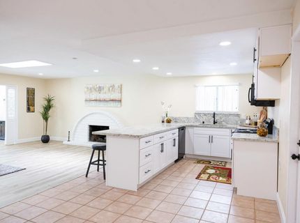 5994 Jeanine Dr, Sacramento, CA 95842 Photo