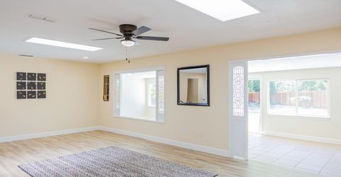 5994 Jeanine Dr, Sacramento, CA 95842 Photo