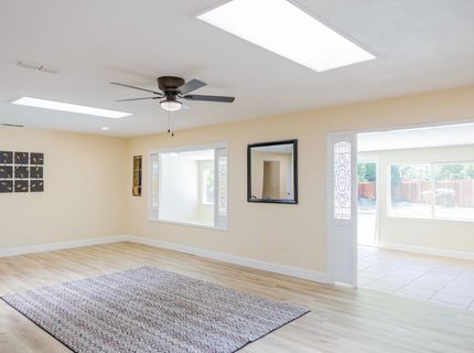 5994 Jeanine Dr, Sacramento, CA 95842 Photo