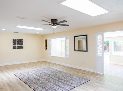 5994 Jeanine Dr, Sacramento, CA 95842 Photo