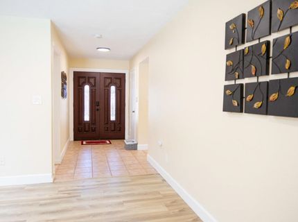 5994 Jeanine Dr, Sacramento, CA 95842 Photo