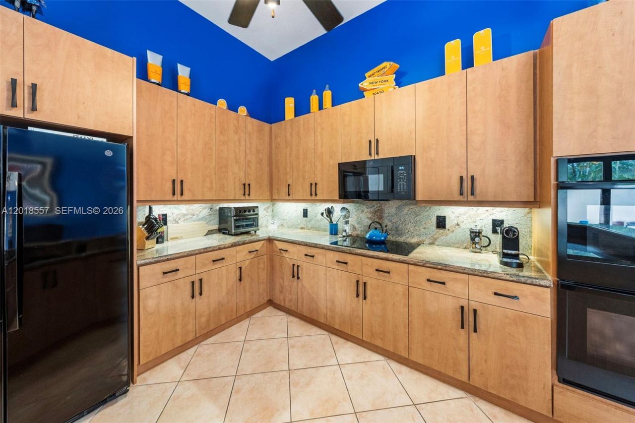 1170 NW 166th Ave, Pembroke Pines, FL 33028 Photo