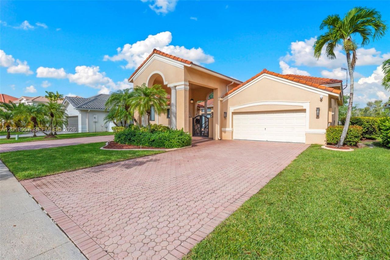 1170 NW 166th Ave, Pembroke Pines, FL 33028 Photo