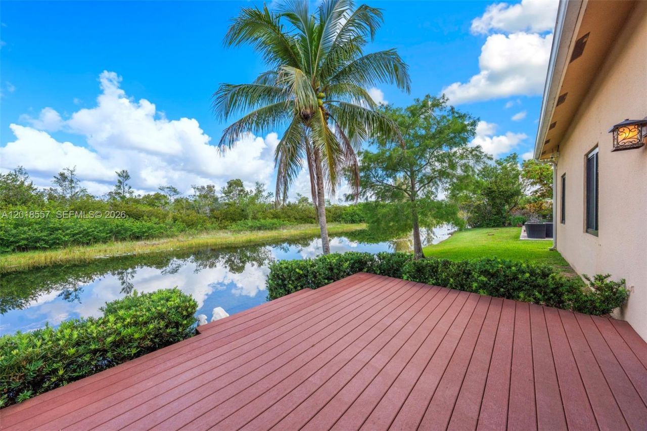 1170 NW 166th Ave, Pembroke Pines, FL 33028 Photo