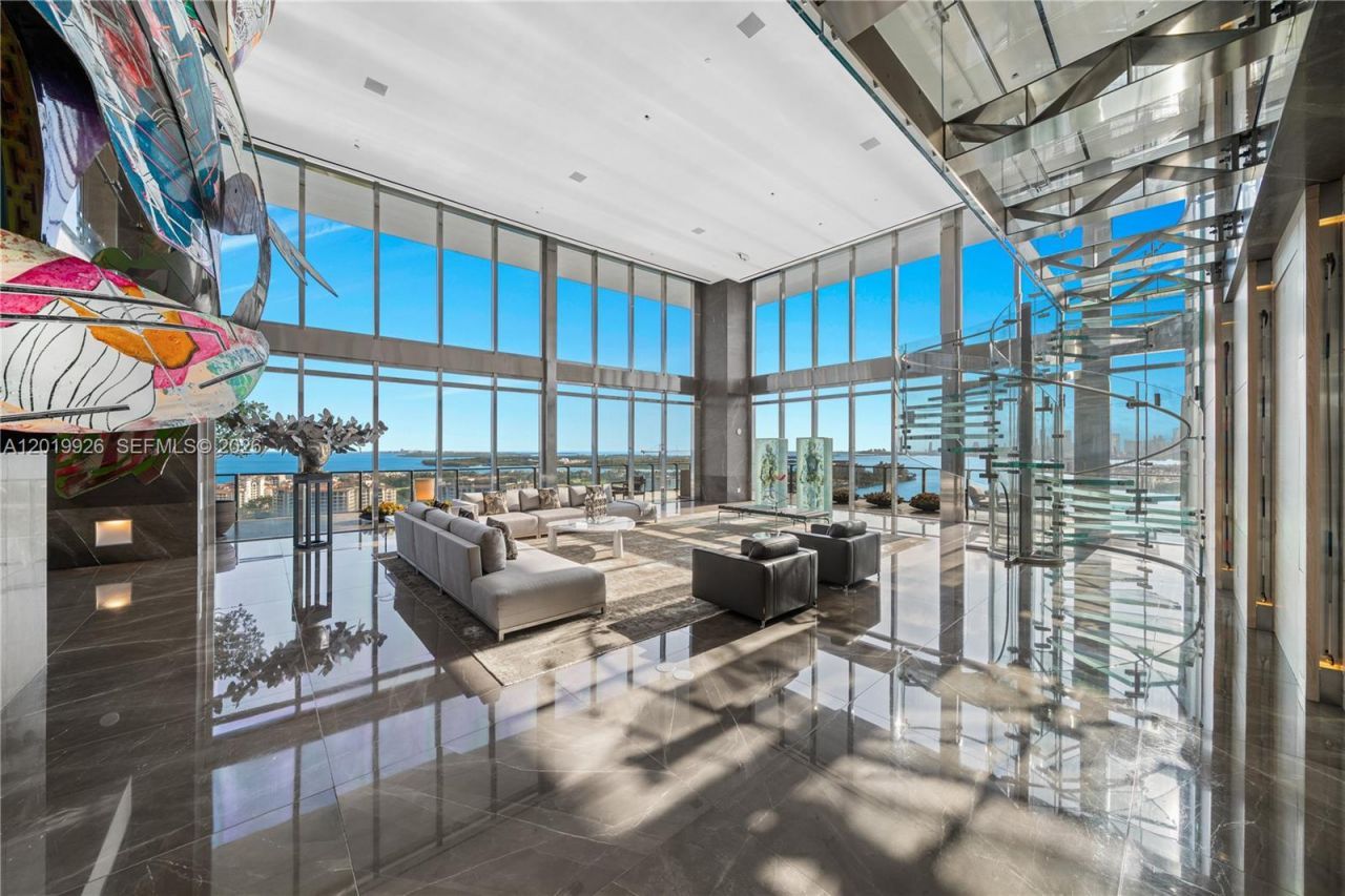 800 S Pointe Dr, Unit Penthouse, Miami Beach, FL 33139 Photo