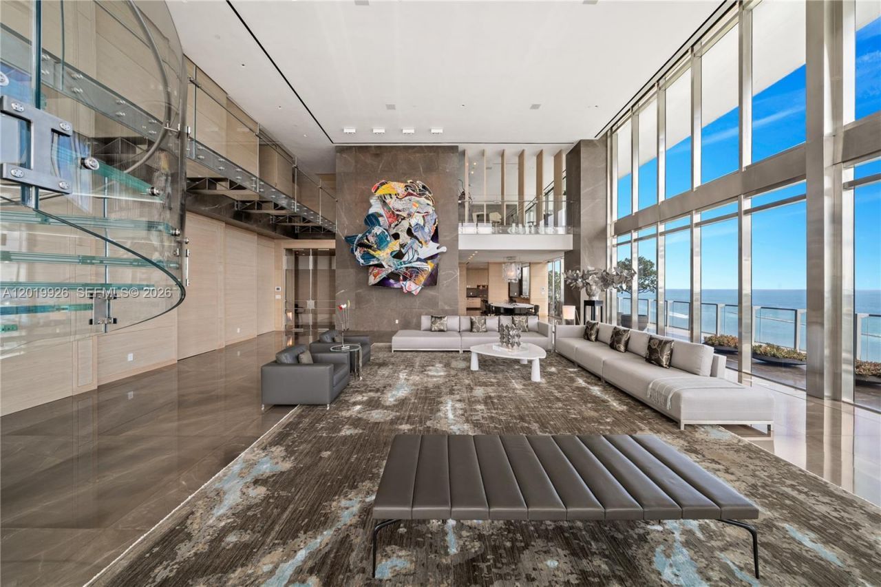 800 S Pointe Dr, Unit Penthouse, Miami Beach, FL 33139 Photo