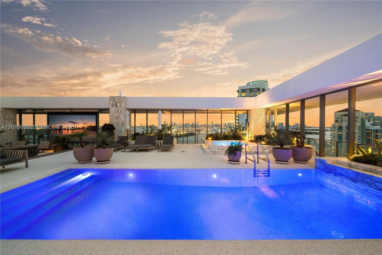 800 S Pointe Dr, Unit Penthouse, Miami Beach, FL 33139 Photo