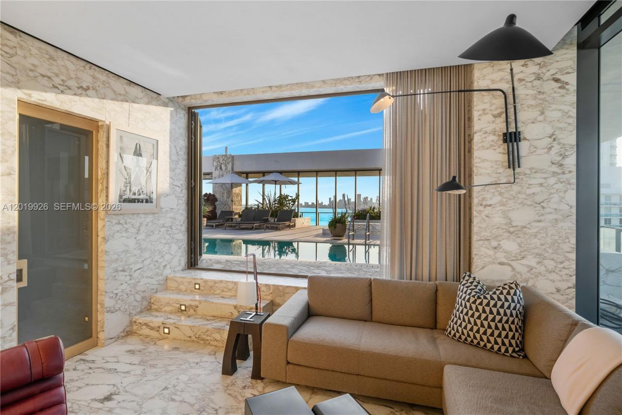 800 S Pointe Dr, Unit Penthouse, Miami Beach, FL 33139 Photo