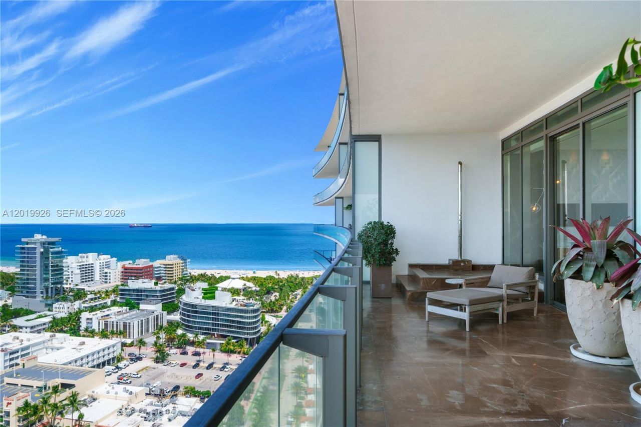 800 S Pointe Dr, Unit Penthouse, Miami Beach, FL 33139 Photo