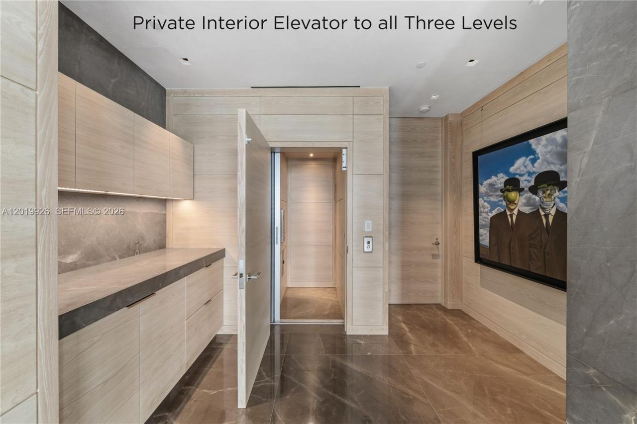 800 S Pointe Dr, Unit Penthouse, Miami Beach, FL 33139 Photo