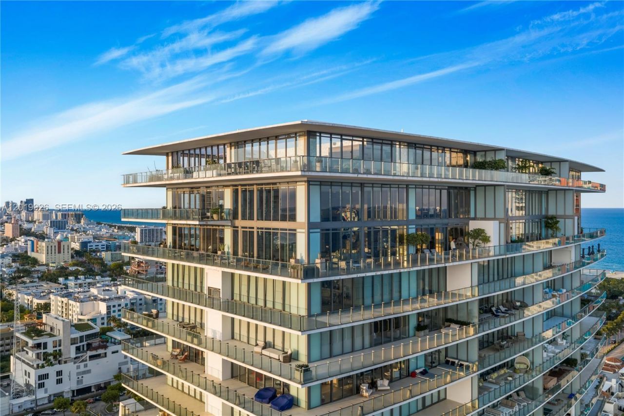800 S Pointe Dr, Unit Penthouse, Miami Beach, FL 33139 Photo