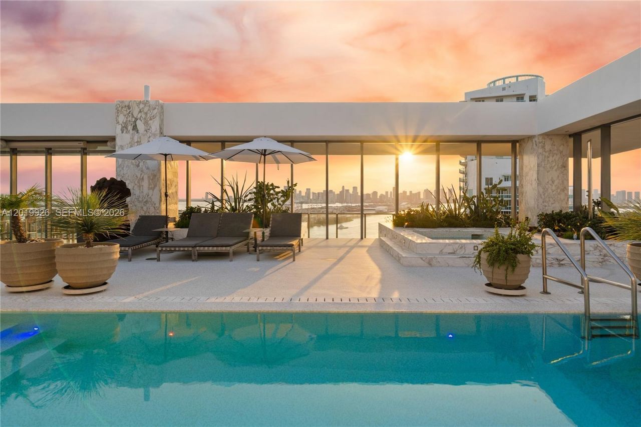 800 S Pointe Dr, Unit Penthouse, Miami Beach, FL 33139 Photo