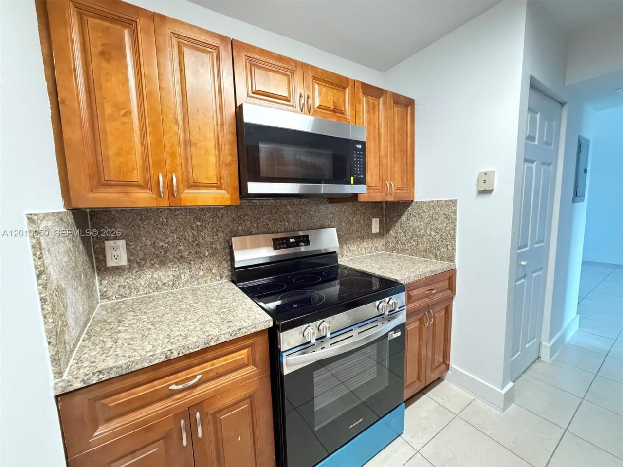 8200 SW 210th St , Unit 213, Cutler Bay, FL 33189 Photo