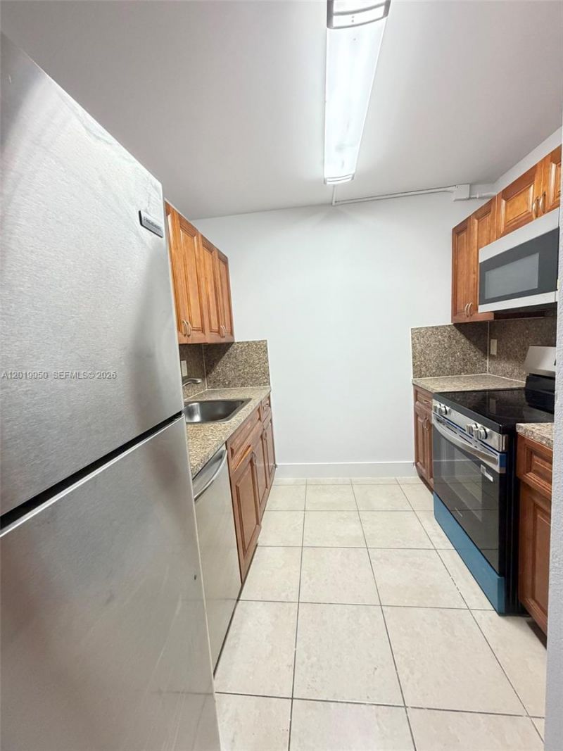 8200 SW 210th St , Unit 213, Cutler Bay, FL 33189 Photo