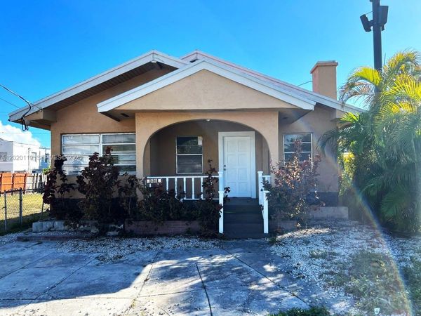 1662 NW 1st St, Unit 2, Miami, FL 33125