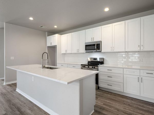 13513 Kearns DR, Pflugerville, TX 78660