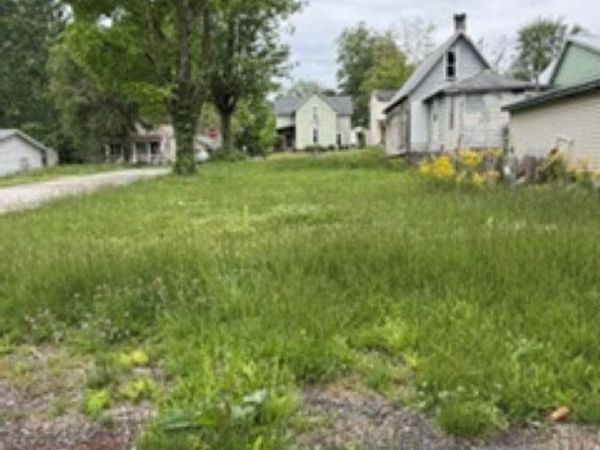 237 S Jefferson Street, Knightstown, IN 46148