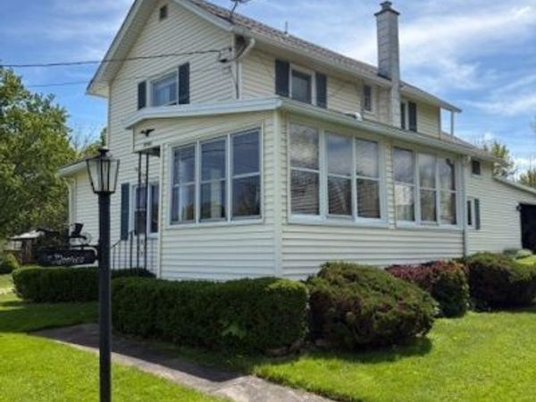 9748 Watson Avenue, Middleport, NY 14105