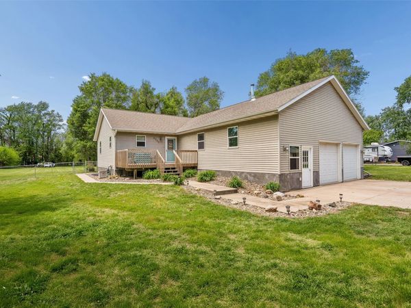 6380 NW 54th Court, Johnston, IA 50131