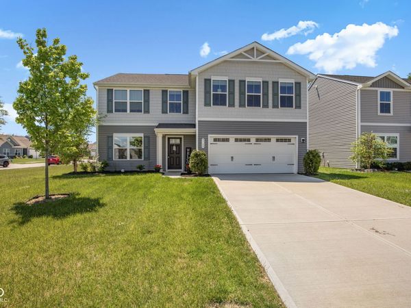 9760 Oakgrove Drive, Pendleton, IN 46064