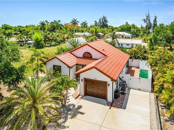 5839 Bonita RD , BOKEELIA, FL 33922
