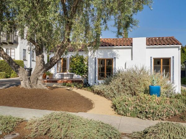 1334 Carmen Drive, Glendale, CA 91207