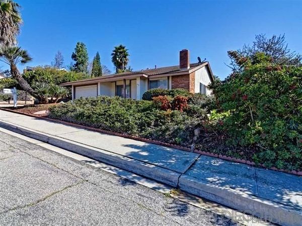 1990 Golden Circle, Escondido, CA 92026