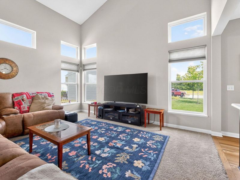 722 Deer Run Drive, Marysville, OH 43040 Photo 6