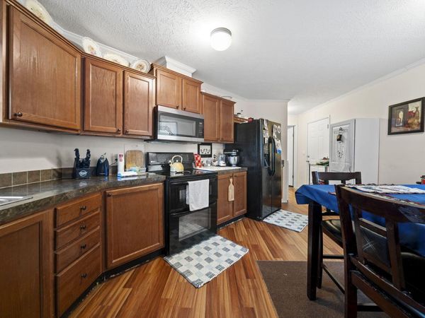 6244 London Groveport Road , Grove City, OH 43123