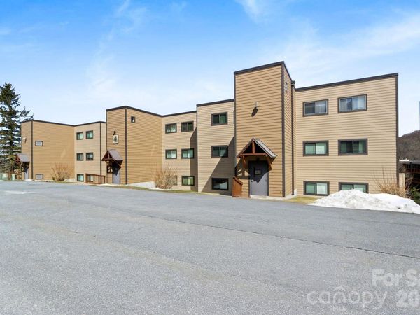 104 Sugar Ski Drive , Banner Elk, NC 28604