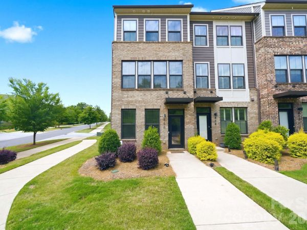 804 Broad River Lane , Charlotte, NC 28211
