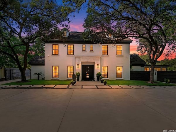 627 E Olmos Drive, San Antonio, TX 78212