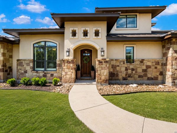 8820 Cavalry Dr, Boerne, TX 78015