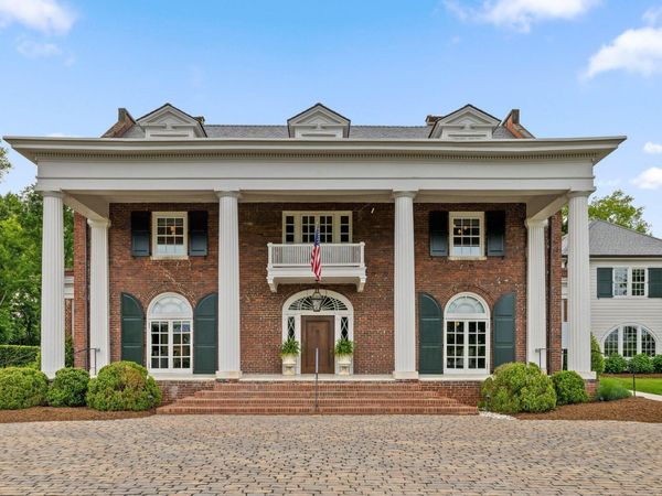 1636 Hillcrest Road , Chattanooga, TN 37405