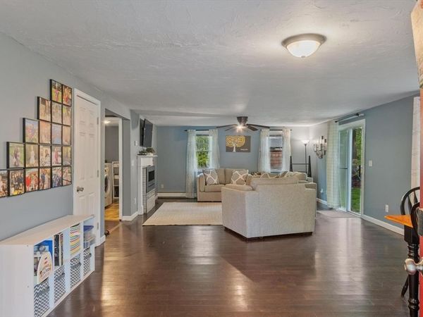 1373 Massachusetts Ave, Lunenburg, MA 01462