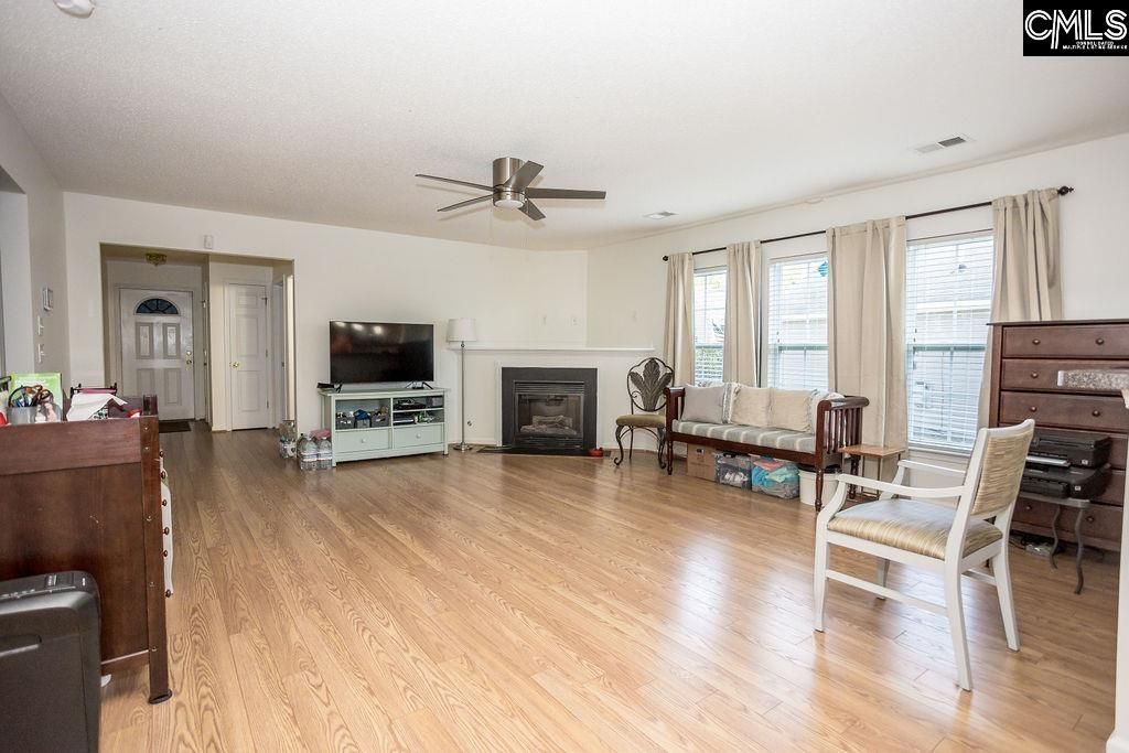 271 Richmond Farm Circle Photo 4