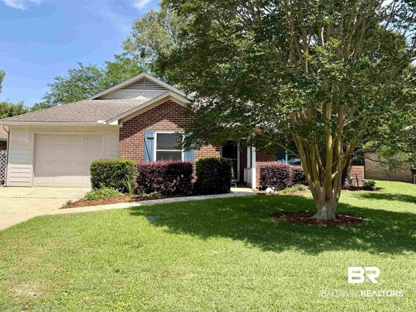 6 Mccue Circle, Fairhope, AL 36532