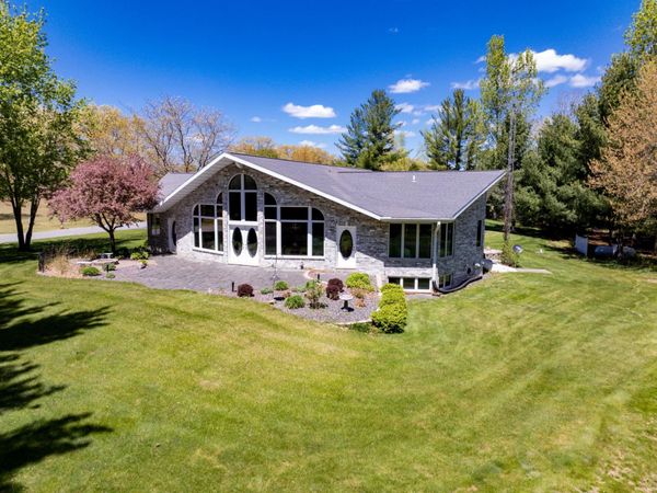 N5190 Treganza Drive, New Lisbon, WI 53950