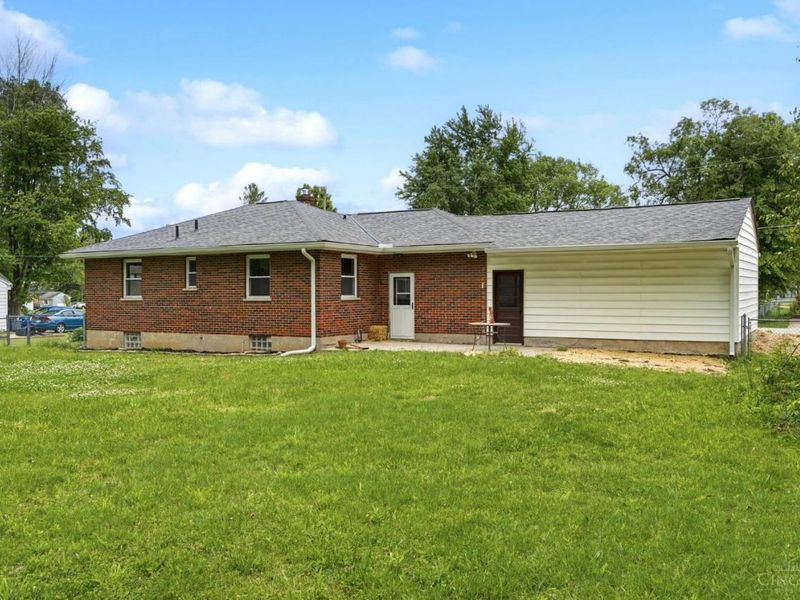 836 Fayebanks Lane, Union Twp, OH 45245 Photo 5