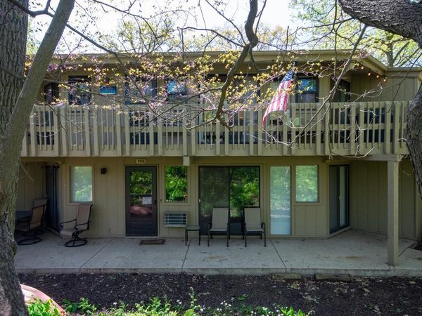 403 Deerpath, Unit F, Fontana, WI 53125