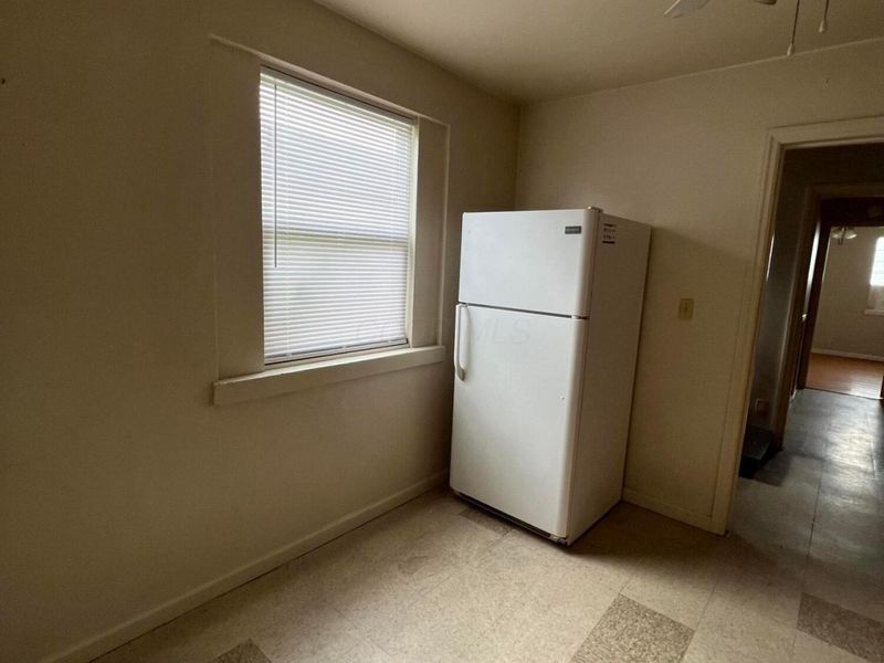 1045 Loretta Avenue, Columbus, OH 43211 Photo 3