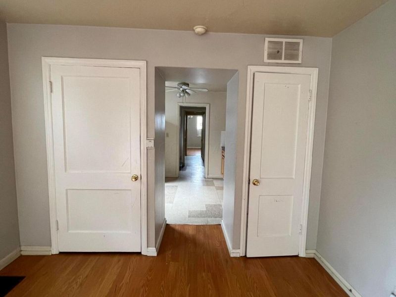 1045 Loretta Avenue, Columbus, OH 43211 Photo 9