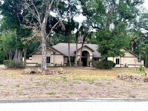 911 CENTERBROOK DRIVE , BRANDON, FL 33511