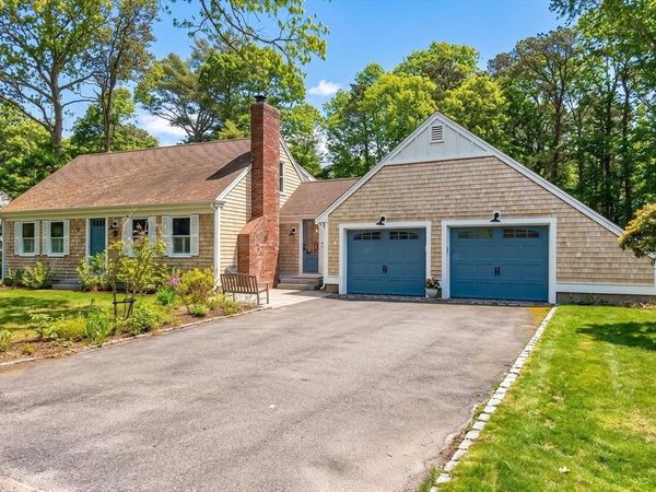 31 Pine Street, Sandwich, MA 02563